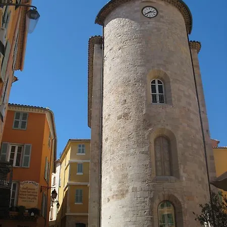 Le Barbacane Hyères